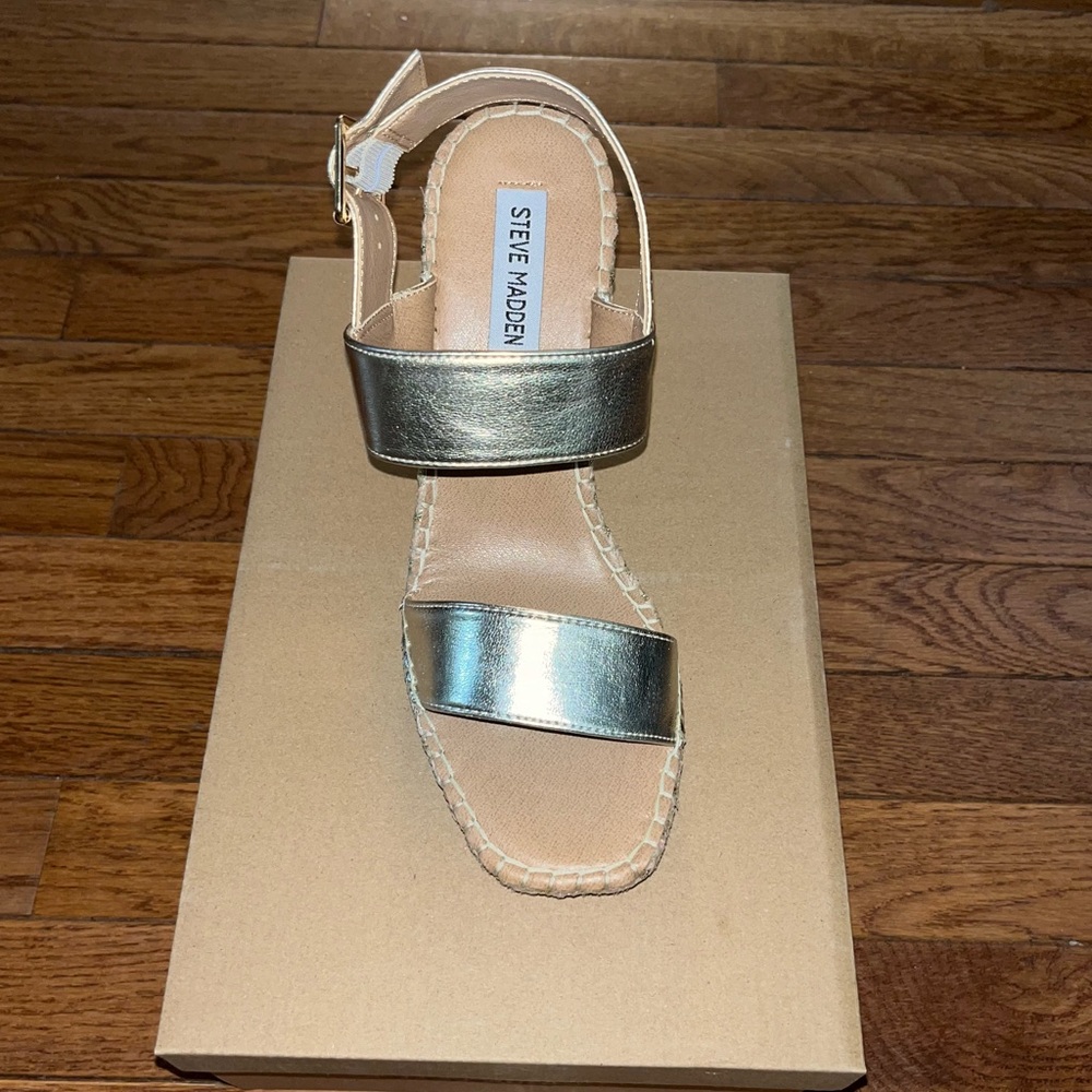 Steve Madden Gold & Tan Imply Espadrilles Wedge Sandals Women’s Size 9 - Picture 9 of 14